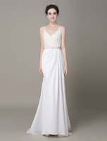 Robe de mariage ivoire exquise fourreau tissu de satin avec dentelle col V Avec traîne Milanoo