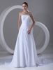 Robe de mariage A-ligne blanche en chiffon bustier à traîne courte