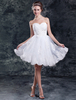Robe de mariage blanche plissée de col en coeur