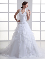 Robe de mariage boule blanche en organza à licou et à traîne courte