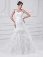 Robe de mariage en organza blanc plissé de col en coeur
