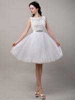 Robe de mariage exquise A-ligne tulle ivoire col rond longueur genou