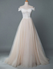 Robe de mariée à lépaule sans manches en dentelle sur mesure avec fente et robes de mariée