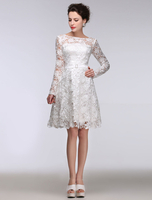 Robe de mariée blanche en dentelle manches longues Bateau Sash genou longueur