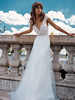 Robe de mariée bohème col et dos en V manche courte à traîne