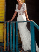Robe de mariée bohème col V manche courte en dentelle au sol