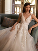 Robe de mariée bohème en dentelle à paillettes avec traîne taille naturelle épaules dénudées fermeture éclair sans manches col en V ivoire