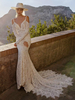 Robe de mariée bohème en dentelle style sirène pour la mariage à la plage en été
