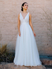 Robe de mariée bohème en mousseline de soie col v jupe fendu à petite traîne
