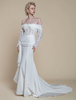 Robe de mariée bohème en polyester et dentelle fourreau avec traîne taille naturelle fermeture éclair manches longues col bateau ivoire