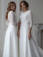 Robe de mariée Boho en dentelle ligne a avec traîne taille naturelle dos nu demi-manches col bijou ivoire