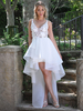 Robe de mariée courte col en v sans manches en dentelle personnalisation gratuite