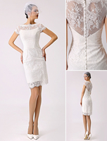 Robe de mariée courte col bateau manche courte boutonné sur dos