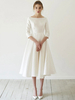Robe de mariée courte col rond demi manche zip sur dos
