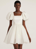Robe de mariée courte conçue décolleté manches courtes robes de mariée courtes courtes