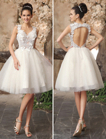 Robe de mariée courte robe de mariage tissu de pailletes décoré des fleur col v dos nu au genou