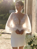 Robe de mariée courte robe mariage civil en dentelle décoré des fleurs col v manche longue noeud sur dos
