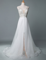 Robe de mariée de plage une ligne sans manches col en V haute longueur de plancher fendue dos nu robe de mariée sexy