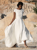 Robe de mariée deux pièces en mousseline de soie col bijou deux pièces longueur au sol fermeture éclair manches courtes ivoire