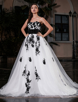 Robe de mariée en dentelle bicolore robe mariée bustier des fleurs creusantes coupe cintrée à lacets avec noeud jupe évasée