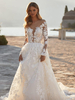 Robe de mariée en dentelle col rond transparent manche longue zip sur dos à traîne