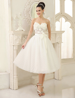 Robe de mariée fleurie tulle ivoire avec fleur encolure en coeur Milanoo