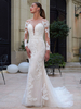 Robe de mariée longueur au sol manches longues dentelle décolleté illusion robes de mariée