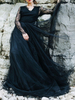 Robe de mariée noir robe de mariage gothique col V manche longue à traîne en dentelle