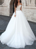 Robe de mariée princesse manche longue décolleté à traîne