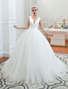 Robe de mariée princesse Robe mariage en tulle col V à grande traîne