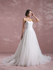 Robe de mariée sans bretelles en robe Vine Lace A Line Robe de mariée avec train en chapelle