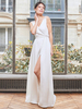 Robe de mariée simple blanche en tissu satiné col en V sans manches boutons fendus une ligne longues robes de mariée