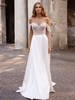 Robe de mariée simple blanche en tissu satiné découpé hors de l