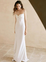 Robe de mariée simple blanche Polyester conçu Colline Spaghetti Sangles Bows Polyester Gaine Robes de mariée longueur