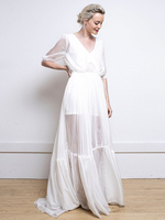Robe de mariée simple blanche une ligne col en v demi manches dos nu tulle satin tissu longues robes de mariée