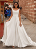 Robe de mariée simple col carré sans manche zip sur dos à petite traîne