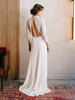 Robe de mariée simple col montant manche longue au sol