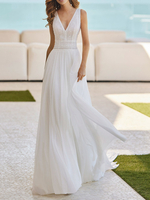 Robe de mariée simple en dentelle col V sans manches à traîne