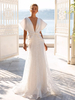 Robe de Mariée Simple Ivoire sans manches Cou translucide Tissu de satin Robes de mariée
