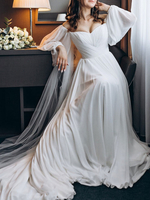 Robe de mariée simple robe de mariage col en coeur manche longue à traîne