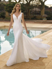 Robe de mariée sirène en satin col V manche sans manche dos nu à petite traîne