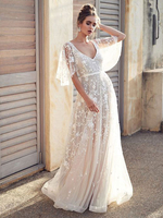 Robe de mariée trapèze blanche en dentelle col en V manches courtes dos nu robes de mariage