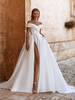Robe de mariée vintage avec traîne épaules dénudées manches courtes fendue sur le devant en tissu satiné