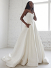 Robe de mariée vintage bustier boutonné sur dos à traîne