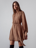 Robe de Patineuse Courte en Mousseline à Col Montant avec Manches Longues Amples Coupe Cintrée Bas Evasée Unicolore