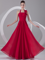 Robe de soirée A-ligne en chiffon bordeaux avec volant
