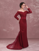 robe de soirée éblouissante fourreau en dentelle bordeaux avec bouton col bateau Avec traîne