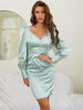 Robe de Soirée Courte en Satin avec Manches Longues Amples à Col V Coupe Cintrée