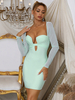 Robe de Soirée Courte Moulante avec Manches Longues à Col Décolleté Coupe Cintrée Unicolore