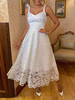 Robe de Soirée en Dentelle Mi-longue Femme en Dentele avec Bretelles à Col V Coupe Cintrée Bas Evasée Unicolore